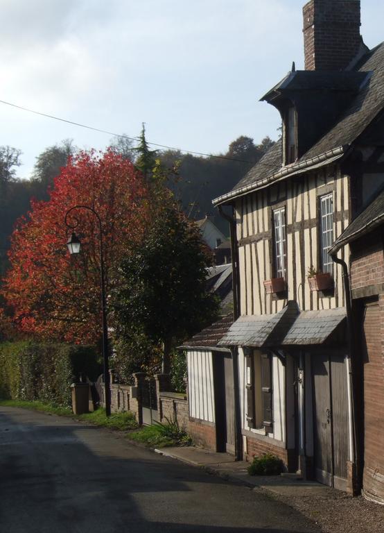 Villa Les Hirondelles à Lyons-la-Forêt Extérieur photo